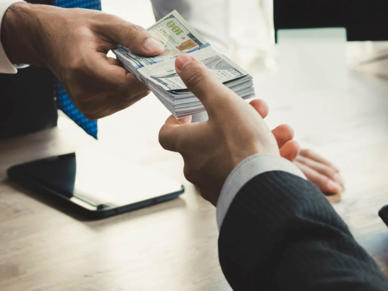 透過各種管道和方式來快速借錢