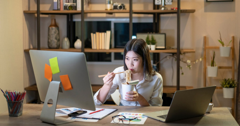 主計總處統計，上班族平均月薪4.2萬元，收入不滿3萬元者占不到2成，你有達標嗎？