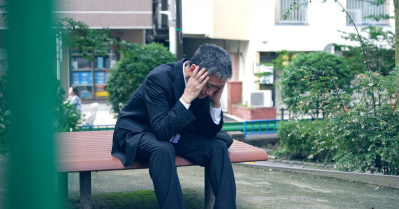 不怕「裁員滾滾」！2 習慣 + 4 步驟 自製失業避難包，減輕財務焦慮感！